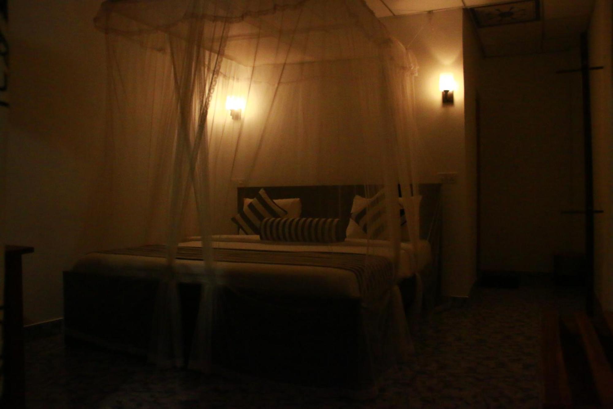 Bed and Breakfast Different View Ella Esterno foto