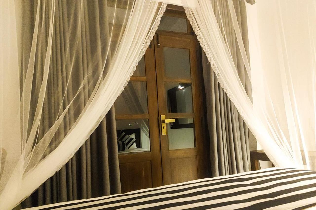 Bed and Breakfast Different View Ella Esterno foto