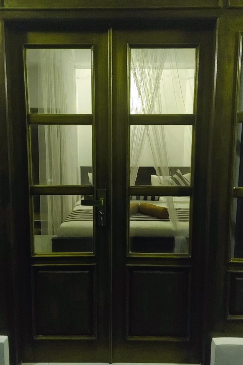 Bed and Breakfast Different View Ella Esterno foto