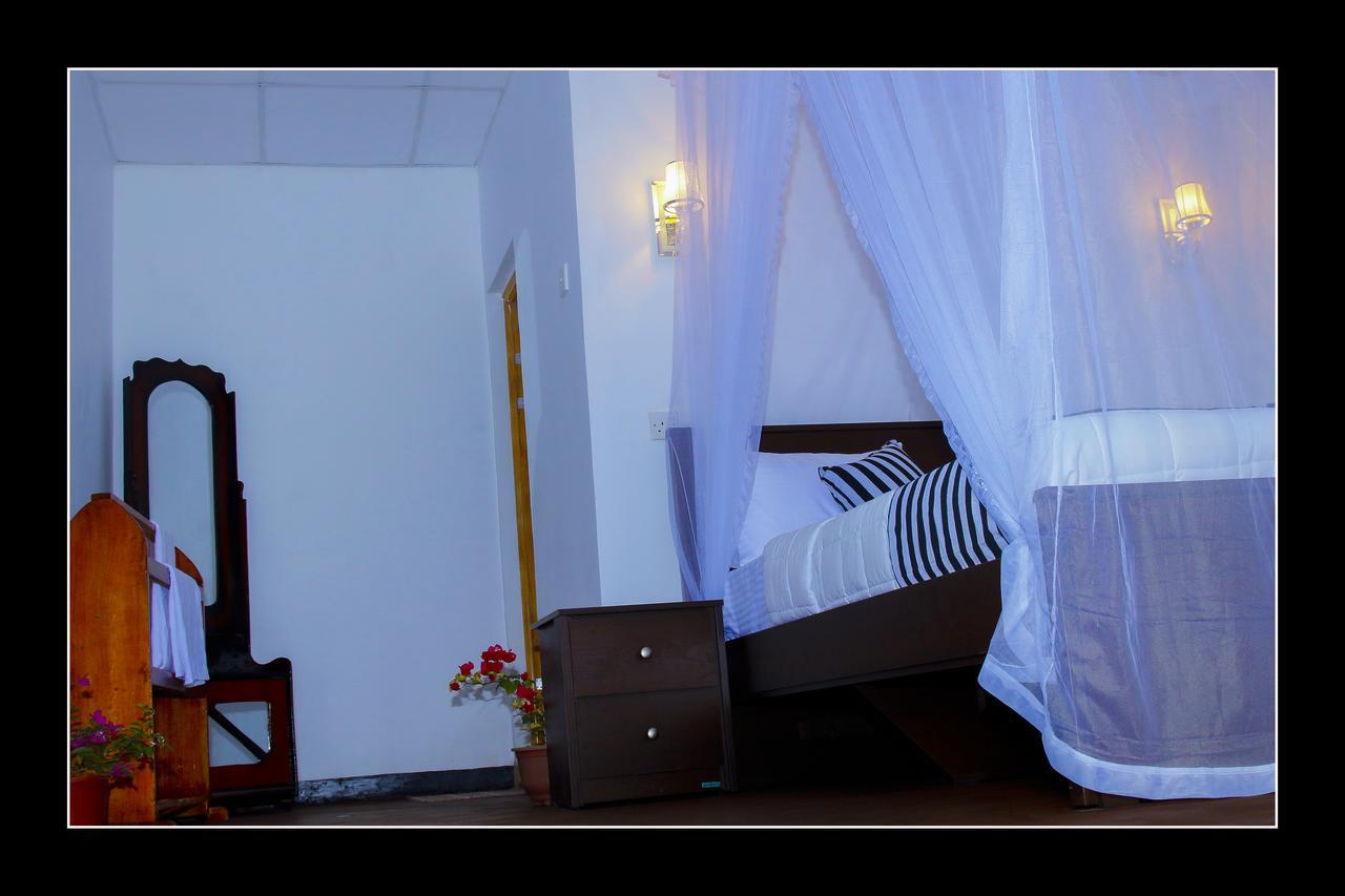 Bed and Breakfast Different View Ella Esterno foto